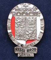Odznak silver tone gravírovaný 1100